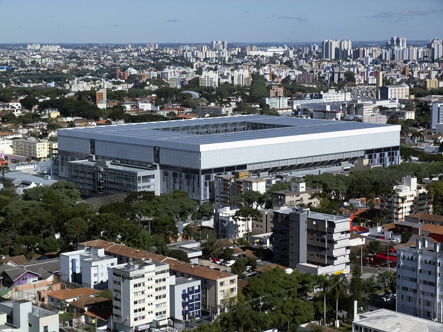 颖而出 颖而出